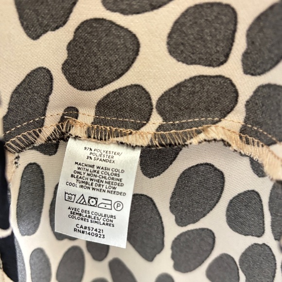 Leopard Print Wrap Dress - Picture 4 of 4